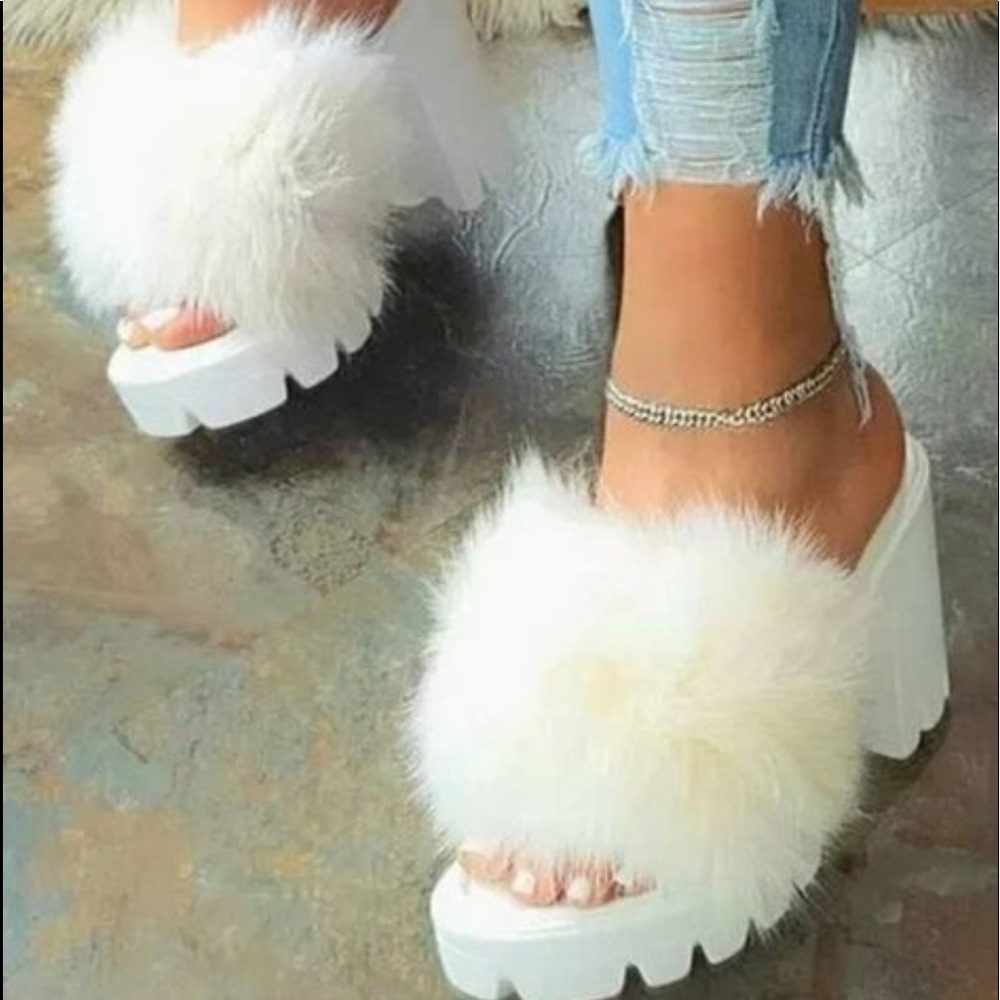 Women’s furry fun Shoes NWT 3 1/2” heel 1 1/2” Platform